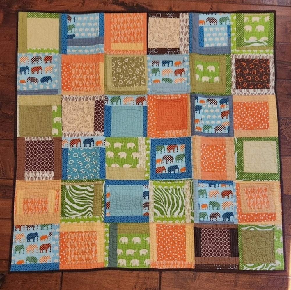 Handmade Jungle Themed Baby Quilt,‎ Size 33.5"x